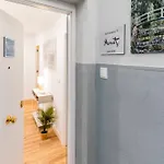 Apartment Monet, Con Terraza, Cuna Y Trona *