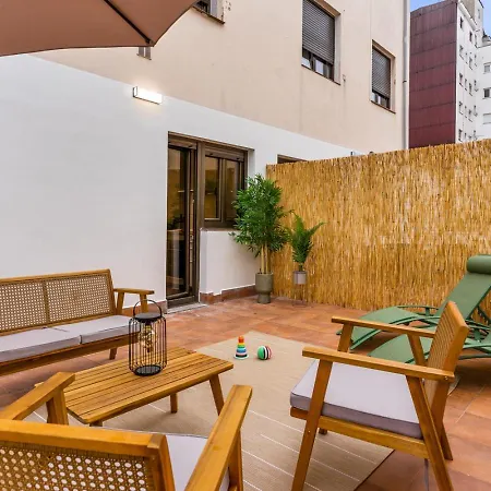 Monet, Con Terraza, Cuna Y Trona * 希洪