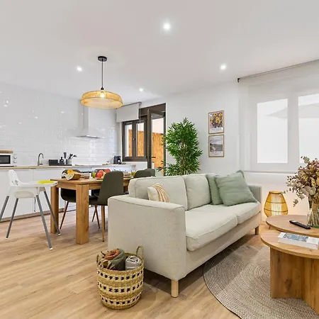 Appartement Monet, Con Terraza, Cuna Y Trona