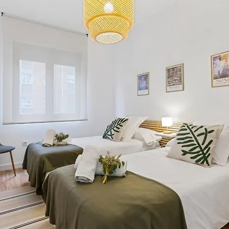 Monet, Con Terraza, Cuna Y Trona Appartement Gijón