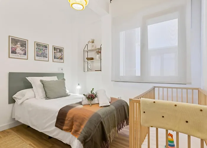 Appartement Monet, Con Terraza, Cuna Y Trona *