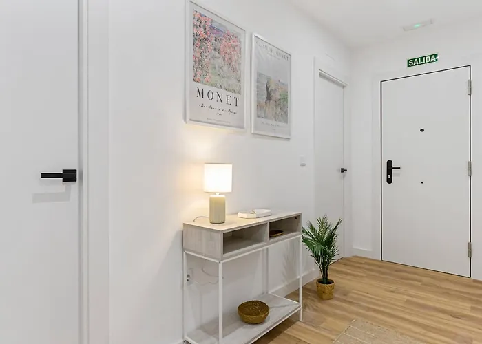 Monet, Con Terraza, Cuna Y Trona