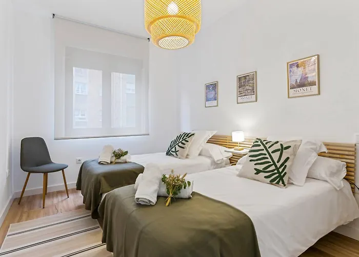 Monet, Con Terraza, Cuna Y Trona Appartement Gijón