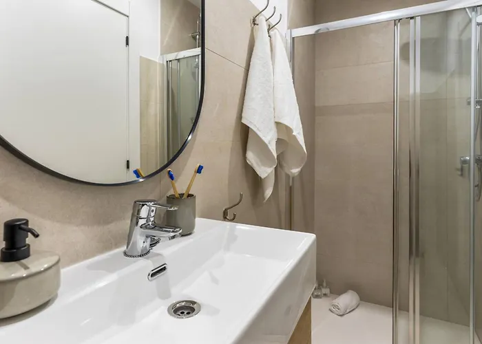 Appartement Monet, Con Terraza, Cuna Y Trona *