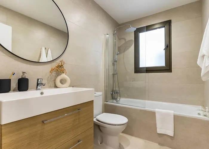 Appartement Monet, Con Terraza, Cuna Y Trona