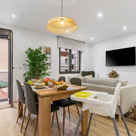 Monet, Con Terraza, Cuna Y Trona Апартаменты